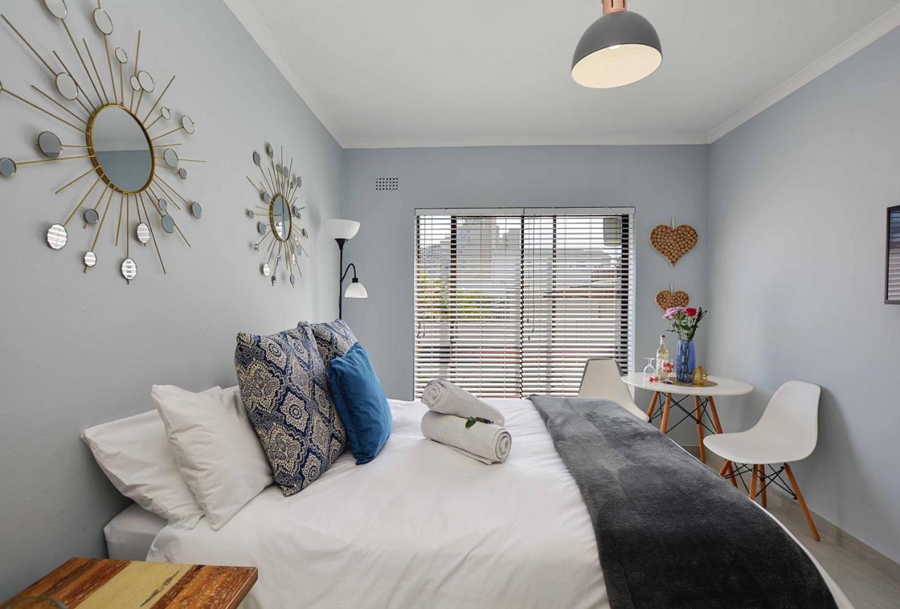 Sea Breeze Apartments بلوبيرجستراند المظهر الخارجي الصورة